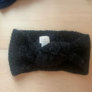 A new day knot knit headband
